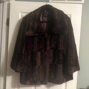 Tahari deep brown faux fur coat. XL. Bell sleeves. NWOT